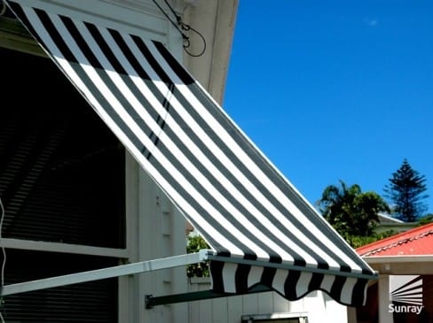 Bannette Drop Arm Awning